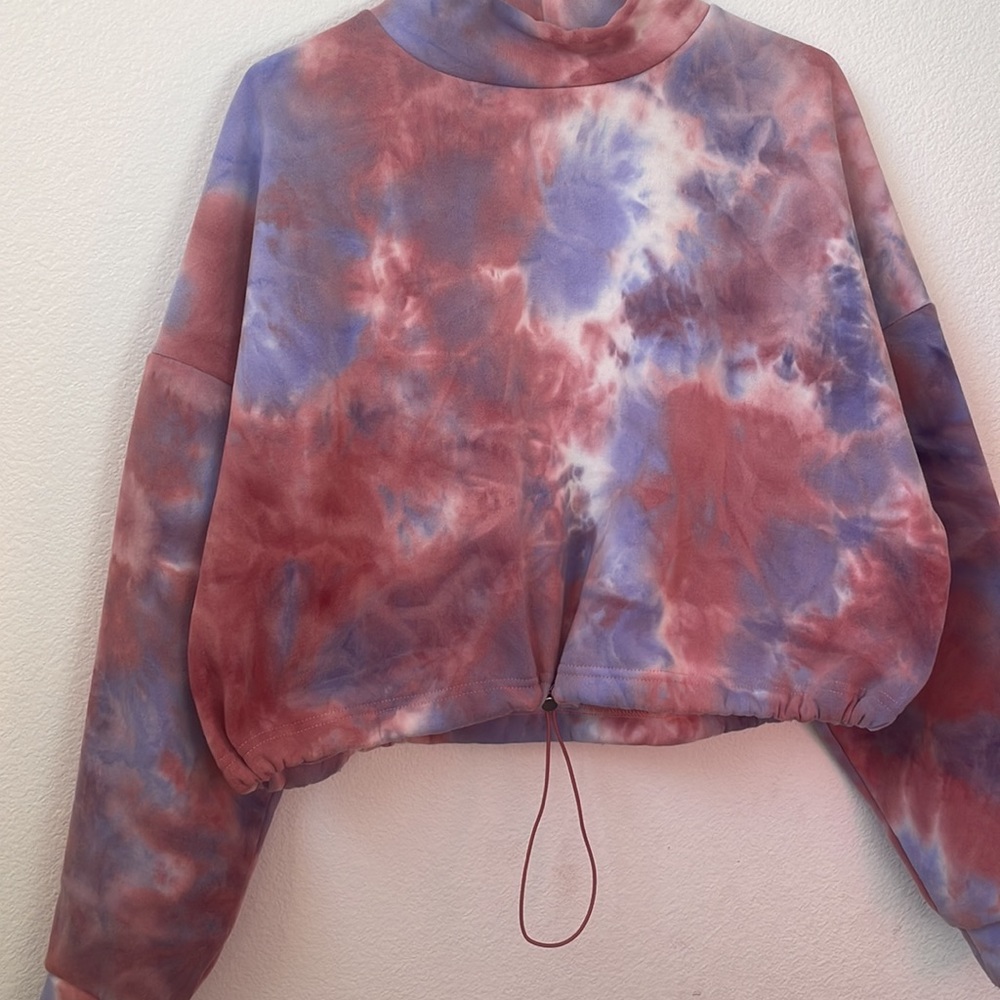 Crop Pullover - Picture 3 of 5